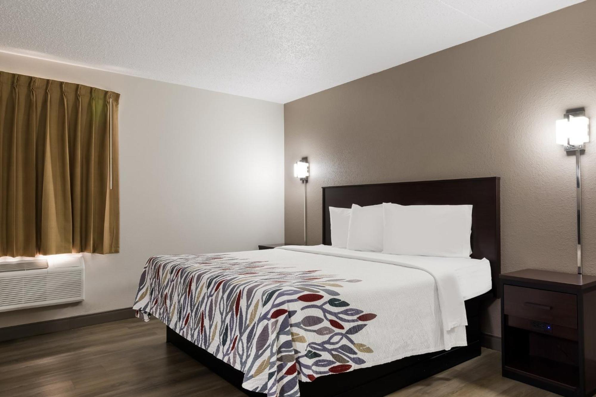 Red Roof Inn Hartford- New Britain Exterior foto
