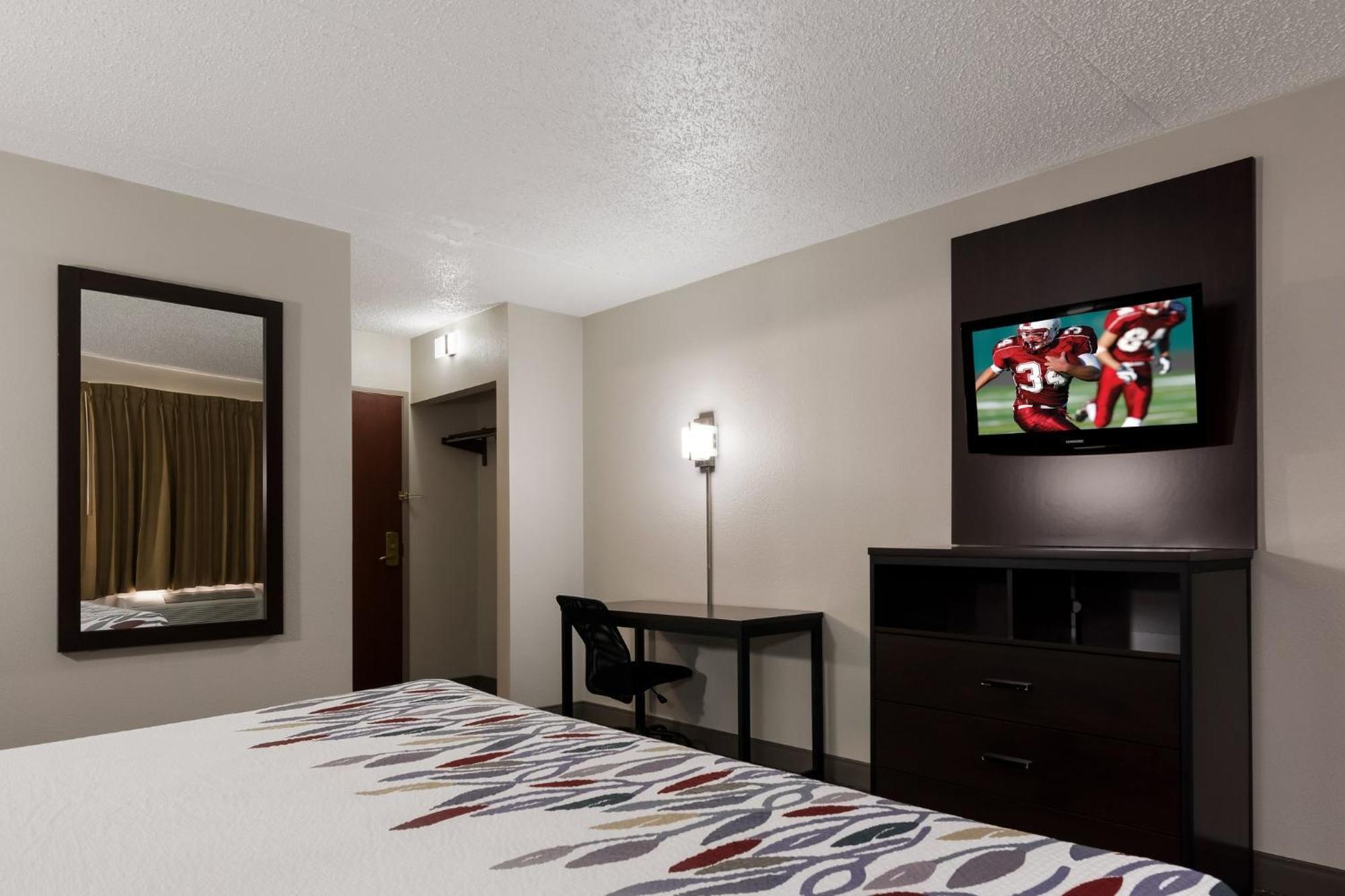 Red Roof Inn Hartford- New Britain Exterior foto